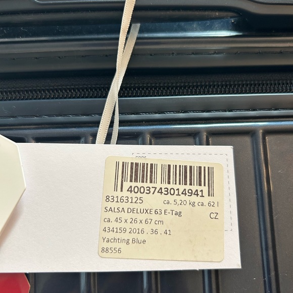 Brand new luxury Rimowa Salsa Deluxe suitcase in rare colour Yachting Blue - Picture 6 of 14
